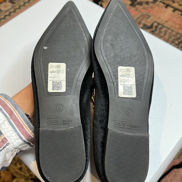 ASOS DESIGN Lise pointed chain ballet flats in black velvet size 11‎ - Picture 5 of 5